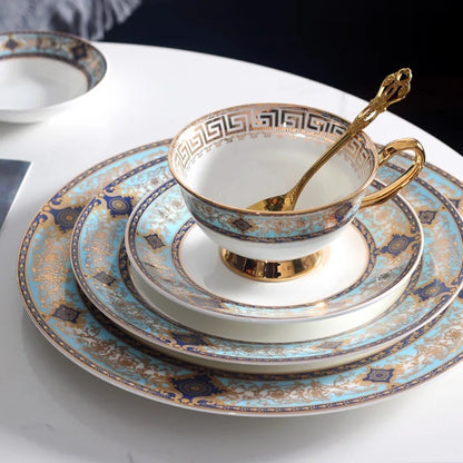 British Style Luxury Bone China Coffee Cup Coffee Cup and Saucer Set Baroque Ceramic Plate Retro Afternoon Tea Cup Set Best Gift