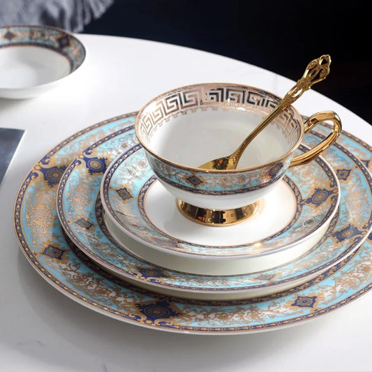 British Style Luxury Bone China Coffee Cup Coffee Cup and Saucer Set Baroque Ceramic Plate Retro Afternoon Tea Cup Set Best Gift